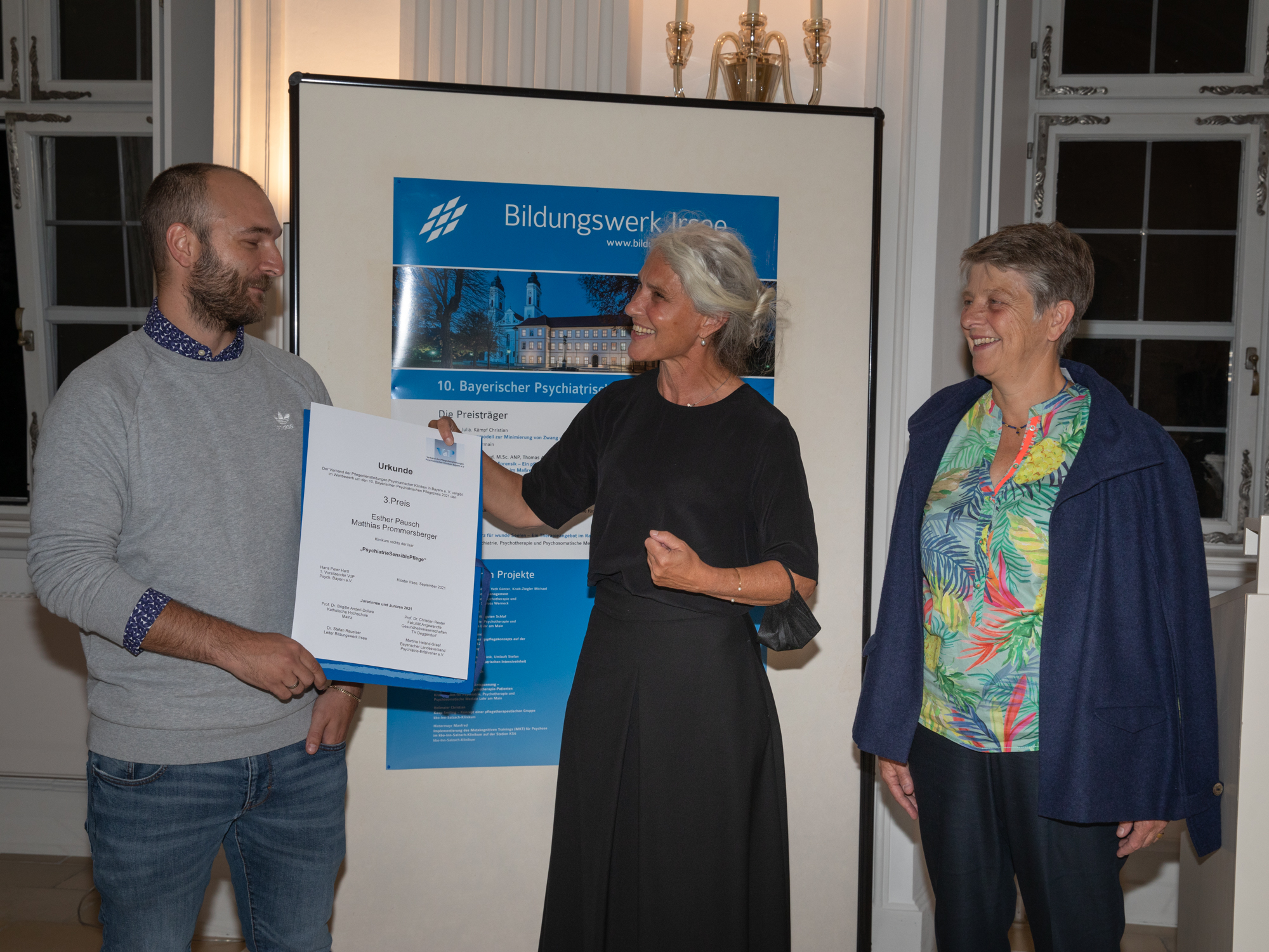 3. Preis an Esther Pausch und Matthias Prommersberger, hier mit Vize BTP Holzmann