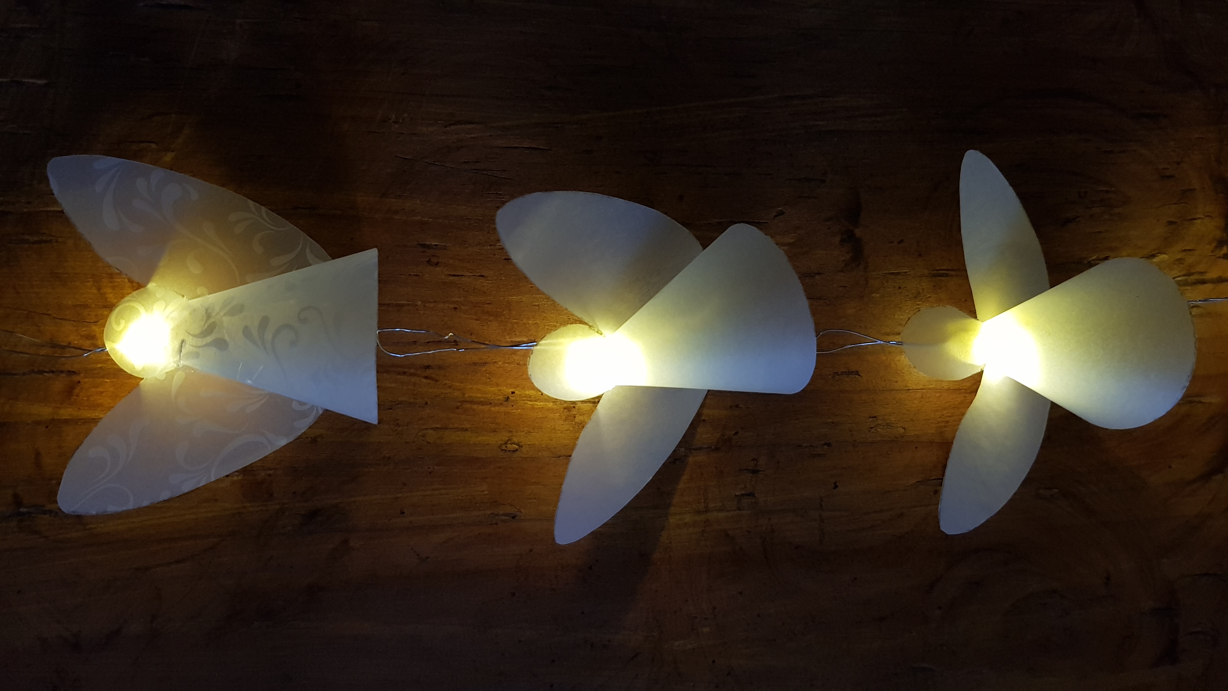 Vom Himmel hoch: Engel-Lichterkette