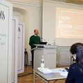 „Der Mensch steht im Mittelpunkt unserer Arbeit“, betonte Bezirkstagspräsident Martin Sailer auf dem Fachtag „Lücke im System“.