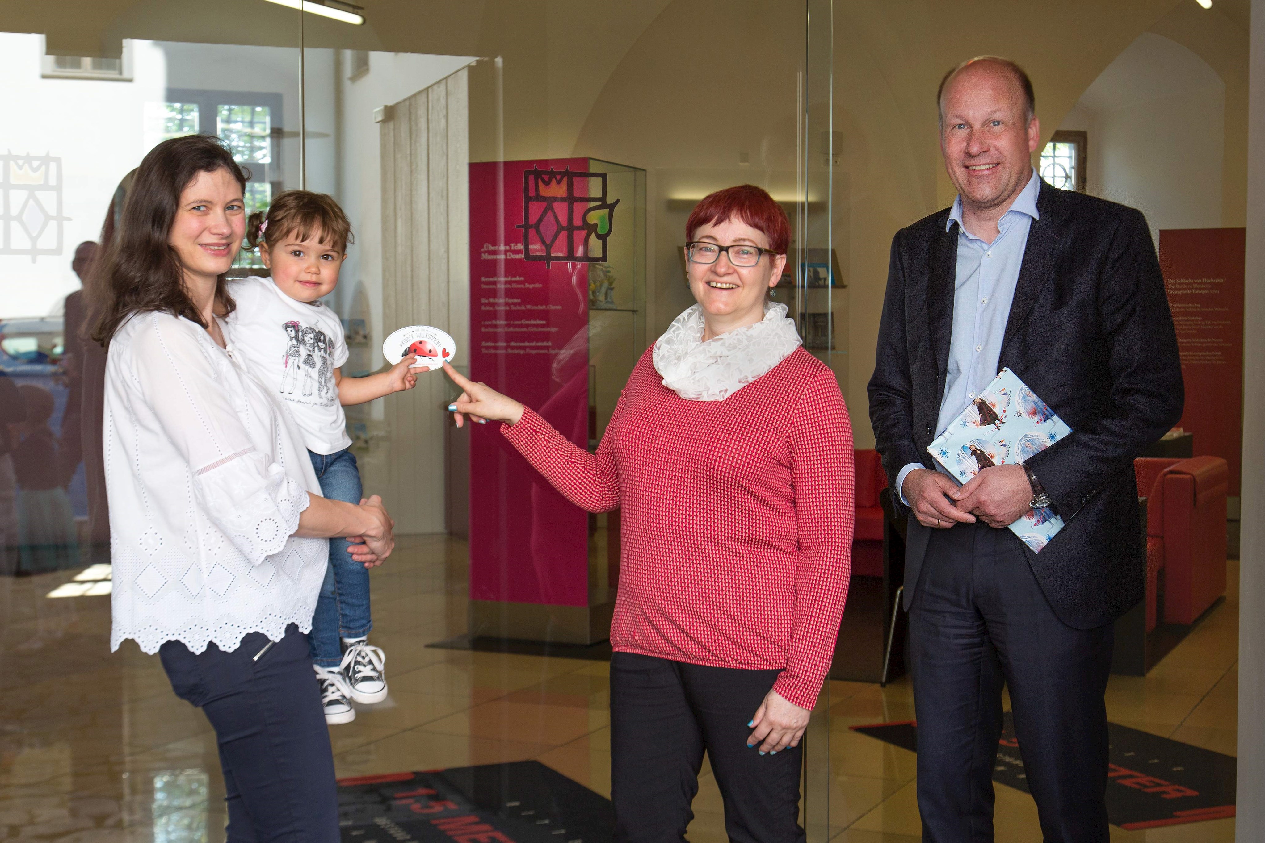 Schloss Höchstädt für Familienfreundlichkeit ausgezeichnet 