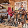 In historischem Umfeld demonstriert das Bauernhofmuseum Illerbeuren, wie wertvoll altes Handwerk ist und dass es für echte Langlebigkeit steht. - Foto: Tanja Kutter, SBI