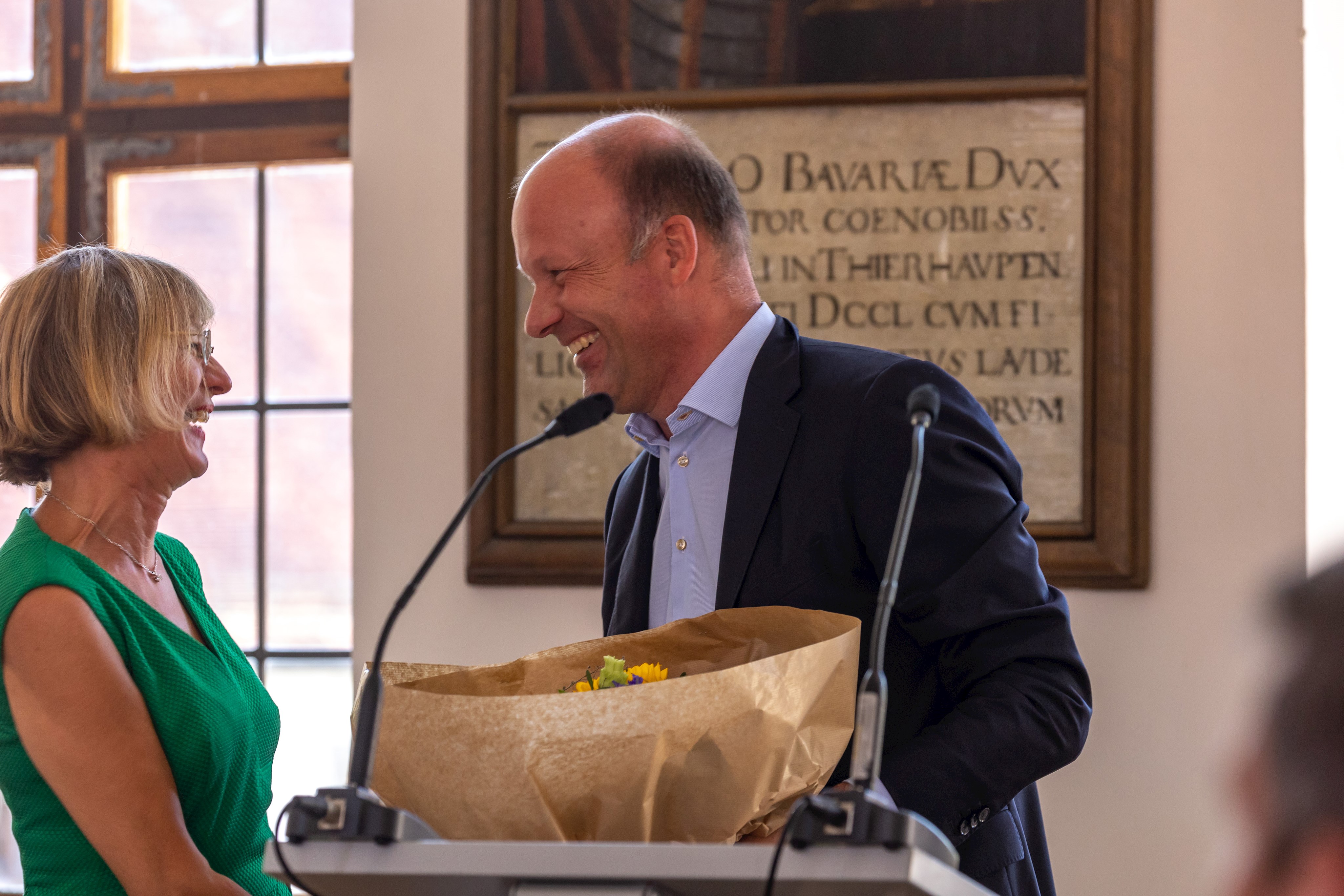 Gerlinde Augustin und Bezirkstgagspräsident Martin Sailer bei der 30-Jahr-Feier der SDL Thierhaupten - Foto: Thomas  Baumgartner