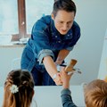 Im Kunst_Raum Weiherhof sollen Kinder und Jugendliche zukünftig spielerisch mit Kunst in Berührung kommen. - Bilderrechte: Bezirk Schwaben